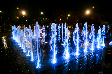 Система КУЛОН управляет подсветкой фонтана- лабиринта в Солигорске