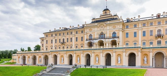 Оборудование системы КУЛОН управляет художественной подсветкой Константиновского дворца