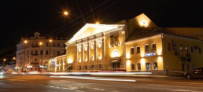 Интеграция декоративной подсветки фасада Московского театра кукол