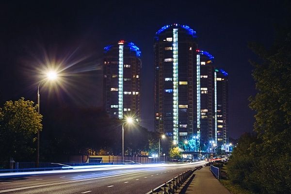 Управление подсветкой кровли башен жилого комплекса «Кутузовская Ривьера»